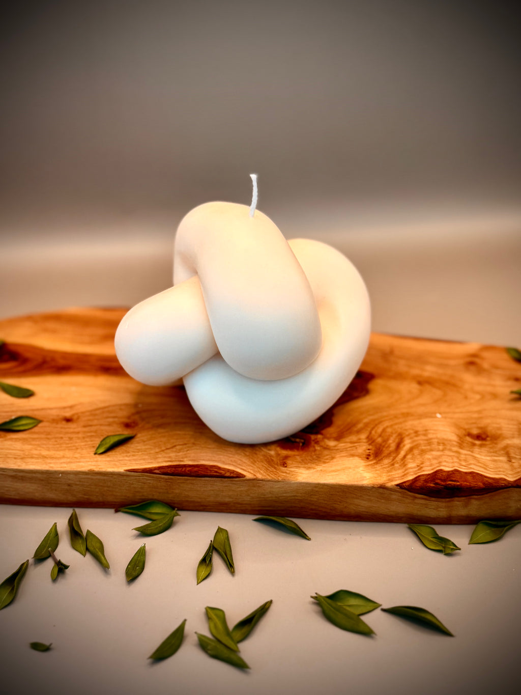 ABRAÇO Sculptural Candle | Soy Wax | Unscented