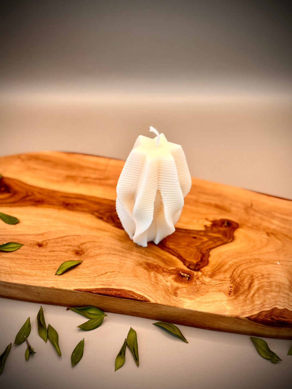 CORAL soy wax candle — organic petal form, non-toxic eco-friendly