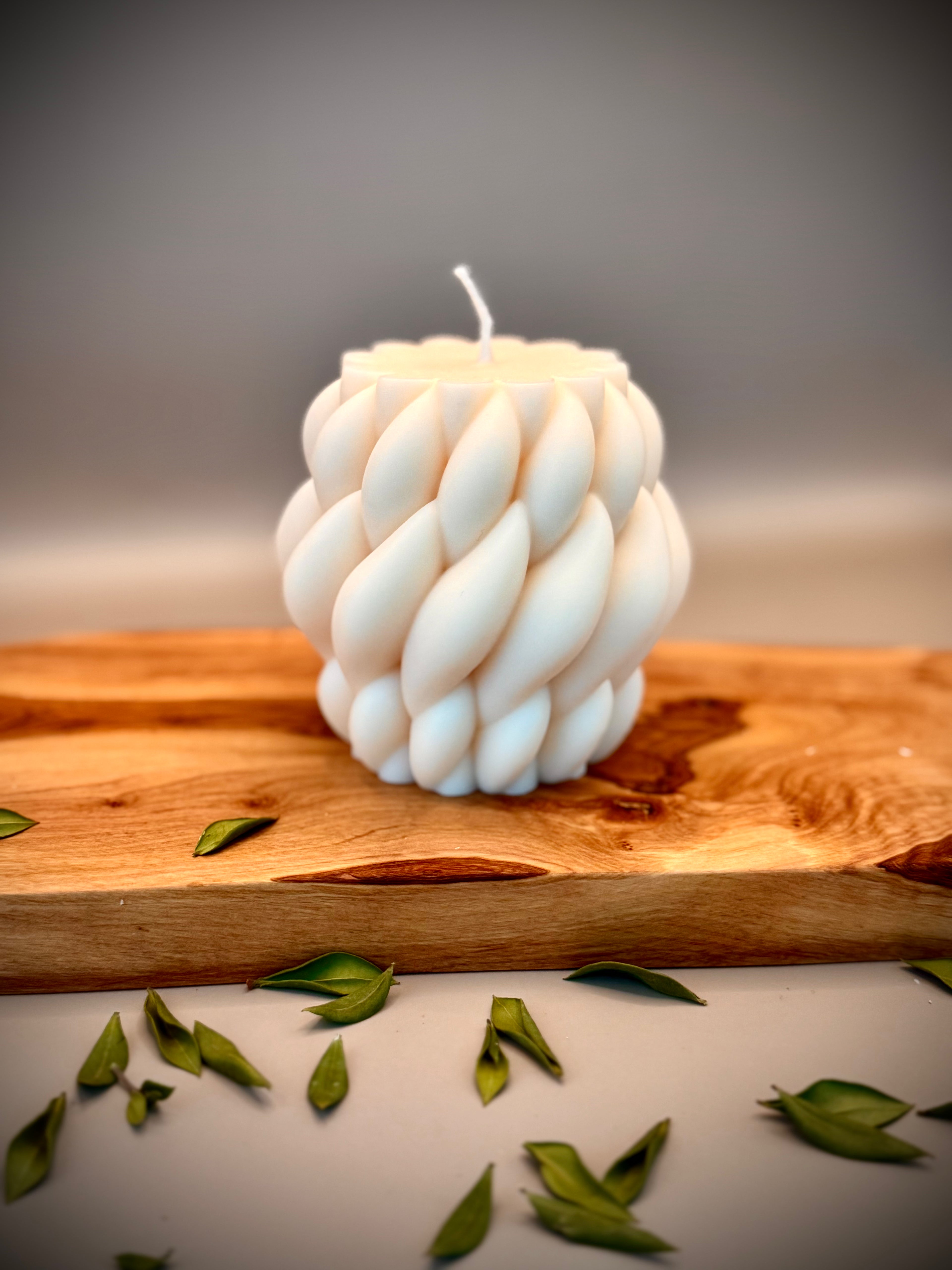 CURVES Sculptural Candle | Soy Wax | Unscented